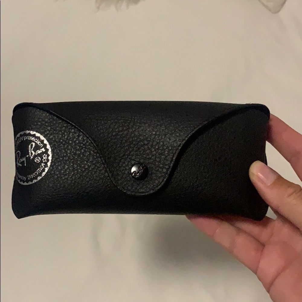 Ray ban